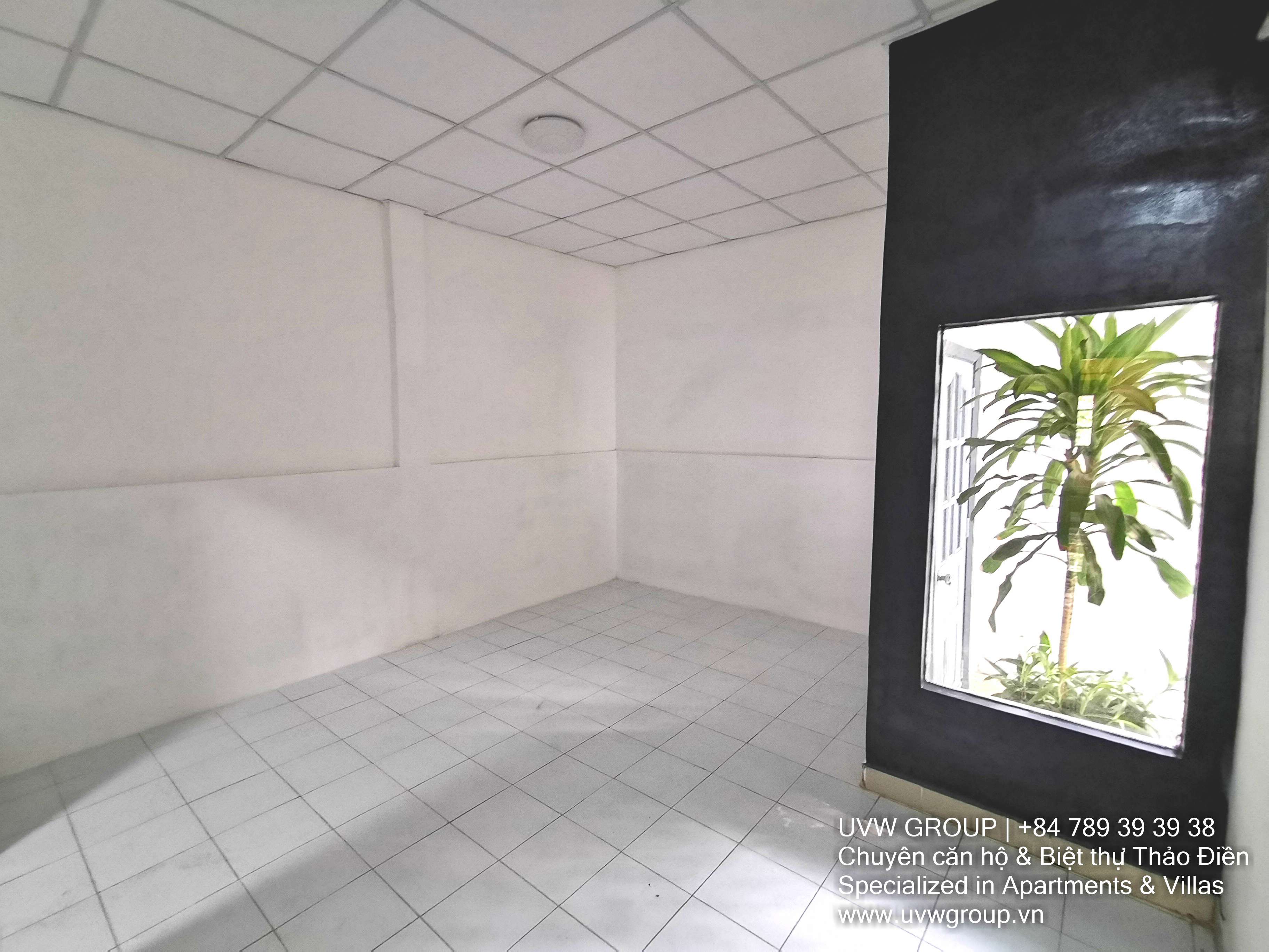 Basic furnished 3-bedroom house for rent in Thao Dien with 200m²