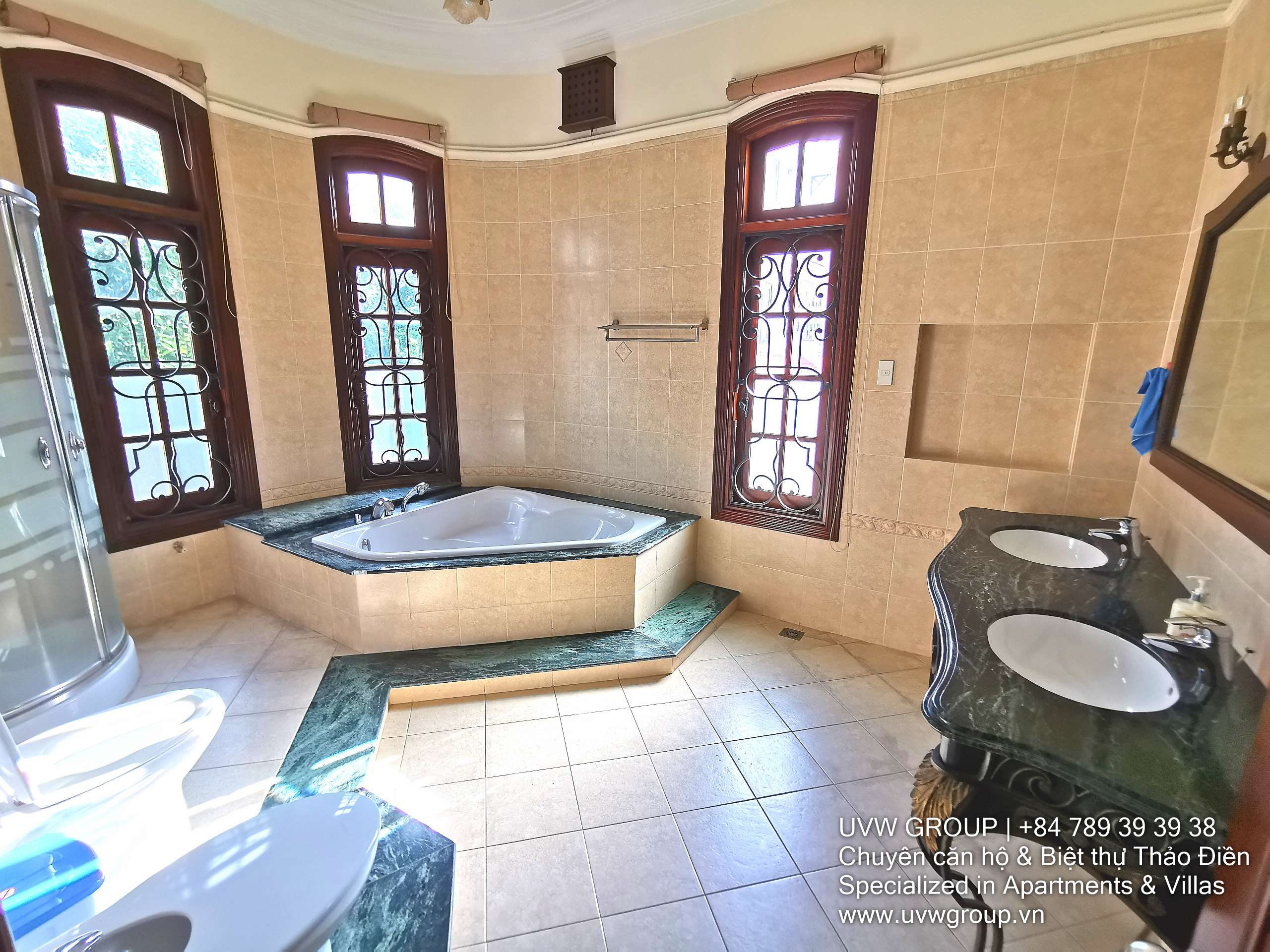 Large 5-bedroom house with 1,200m² usable area for rent in HCMC