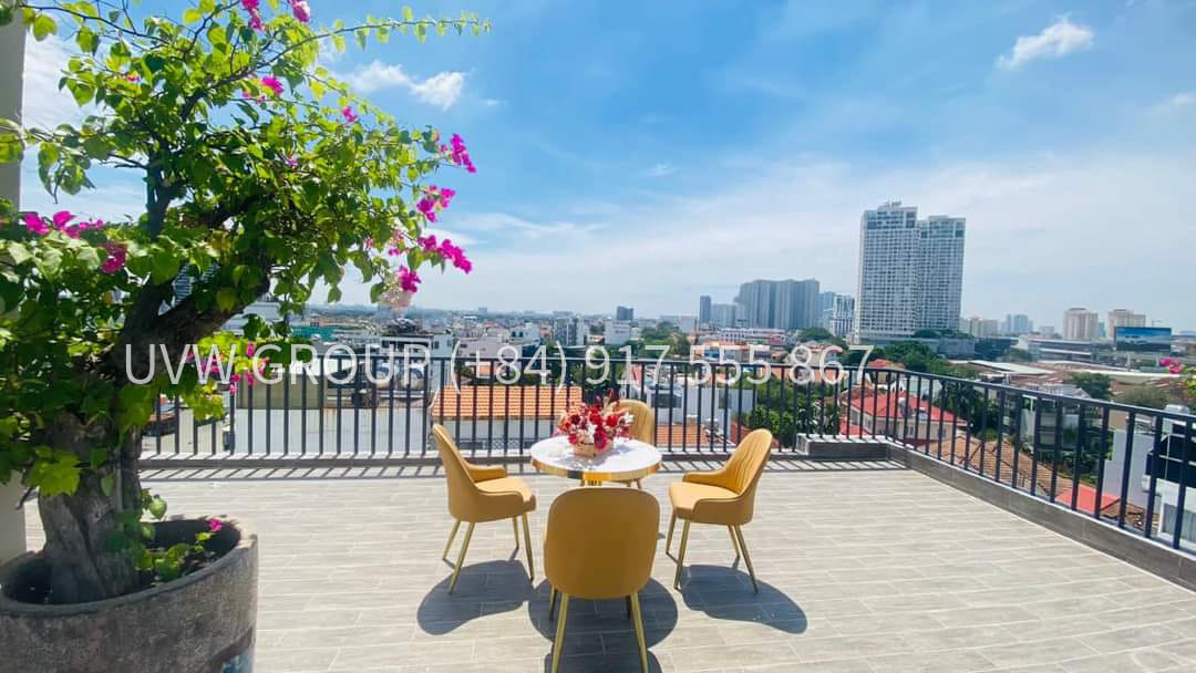 Rooftop riverview apartment for rent in Thao Dien with 200m² usable area
