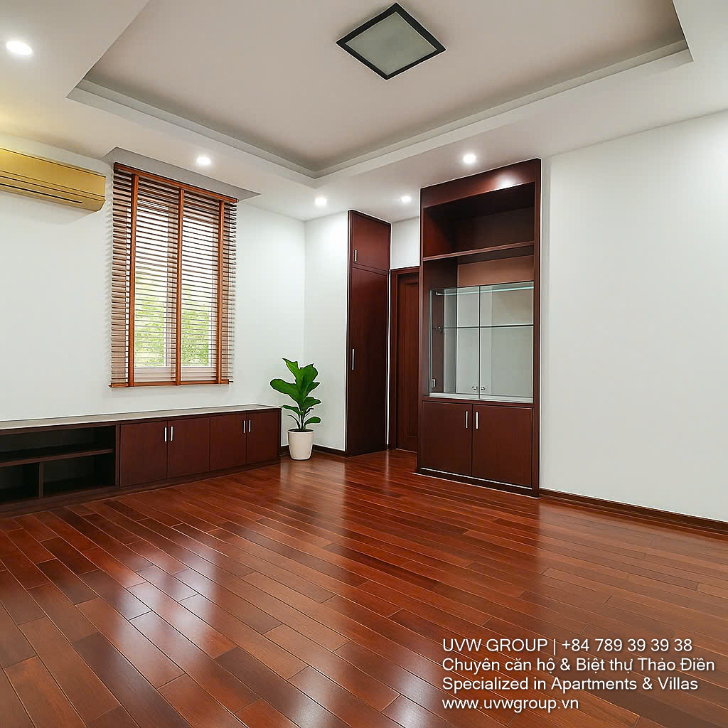 6-bedroom villa with pool and garden for rent on Quoc Huong, Thao Dien