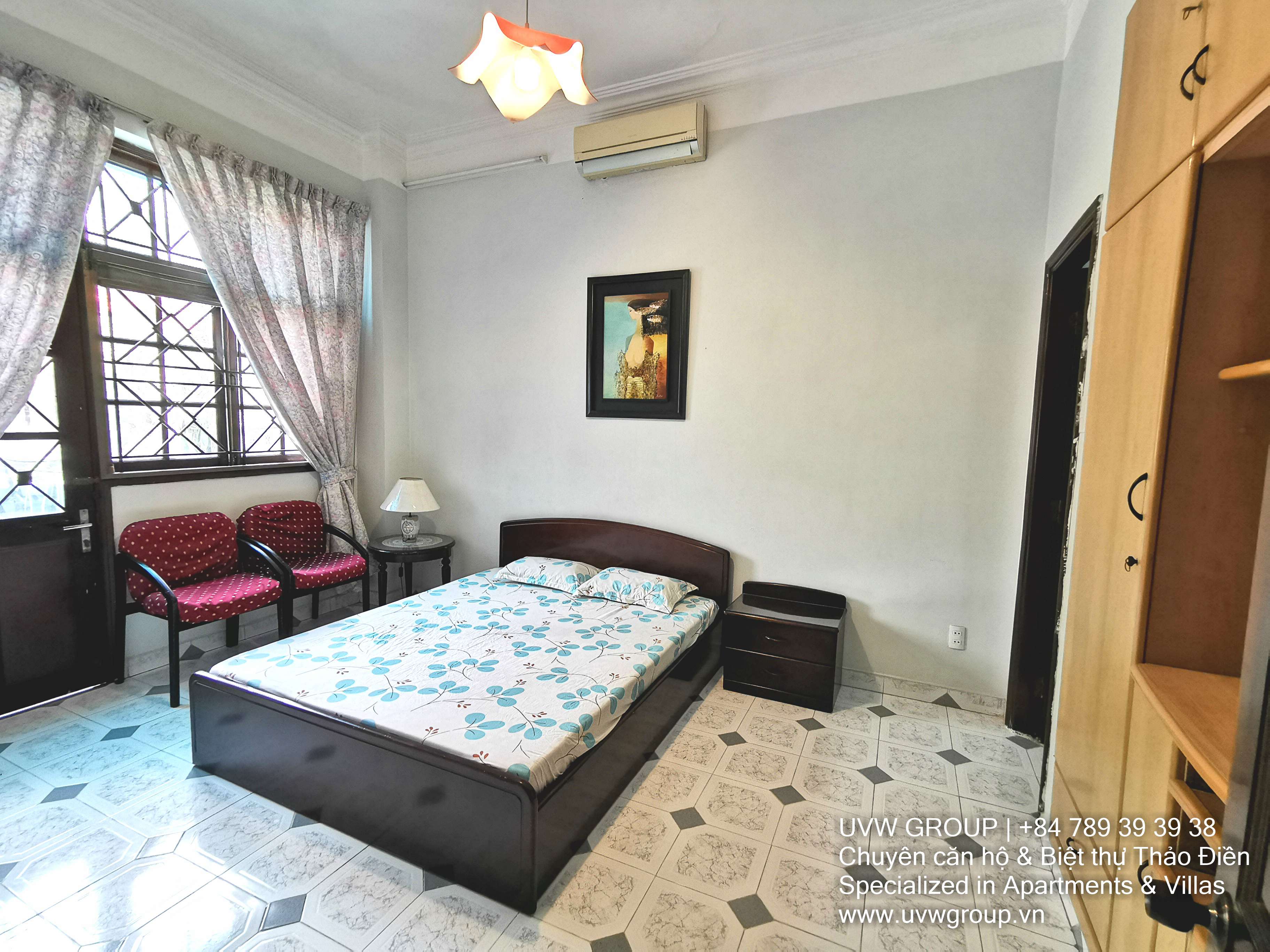 Basic furnished 3-bedroom house for rent in Thao Dien, 120m²