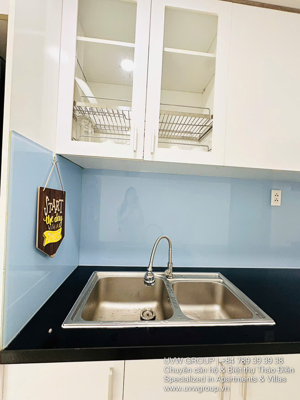 Modern 2-bedroom apartment for rent in Masteri Thao Dien Tower 5, 14th floor, 70m², fully furnished, direct access to metro and Vincom Mega Mall
