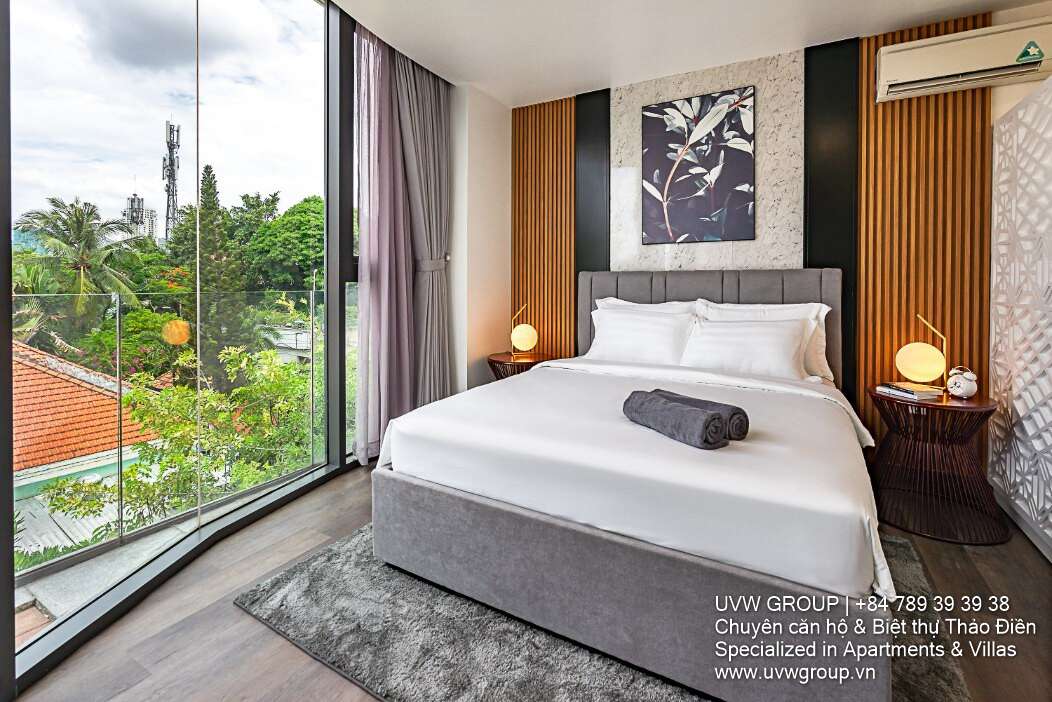 Exclusive 7-bedroom villa for rent in Thao Dien. 900m² usable space, basement, 3 floors, fully furnished with luxury interiors. Rent: 200 million VND/month.