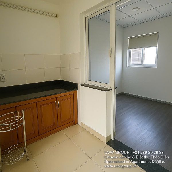 Exterior view of the spacious 6-bedroom house for rent on Street 7, An Phu Ward, Thu Duc City, featuring a rooftop terrace.