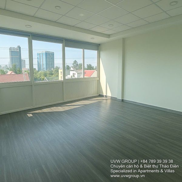 Exterior view of the spacious 6-bedroom house for rent on Street 7, An Phu Ward, Thu Duc City, featuring a rooftop terrace.