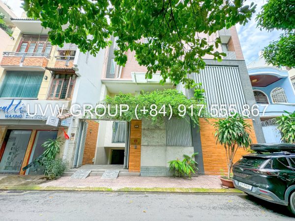Beautiful and modern house in Le Van Huan – Tan binh District.