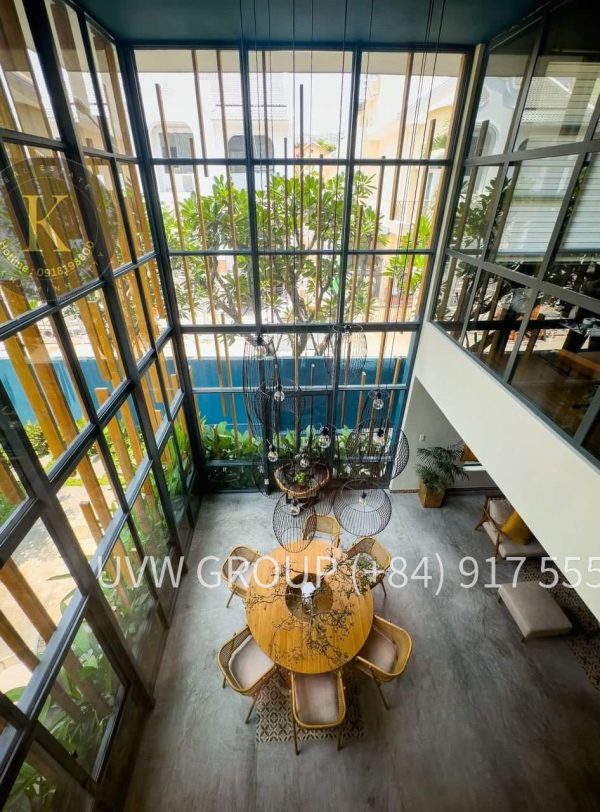 Beautiful business premises in Thao Dien - District 2