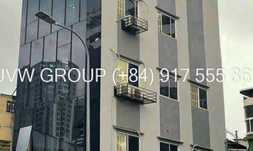 Building for rent on frontage main street in District 1