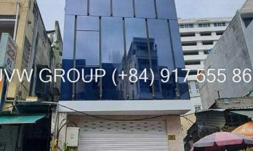 Building for rent on frontage main street in District 1