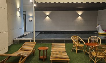 5-bedroom villa for rent in District 7 with private pool, BBQ, karaoke and luxury services
