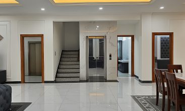 5-bedroom villa for rent in District 7 with private pool, BBQ, karaoke and luxury services