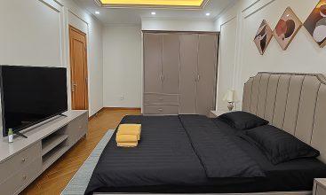 5-bedroom villa for rent in District 7 with private pool, BBQ, karaoke and luxury services