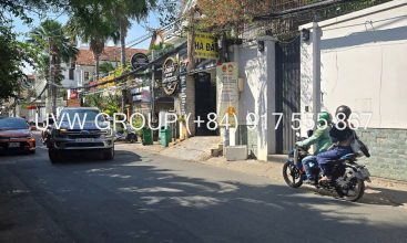 Frontage townhouse in Thao Dien area