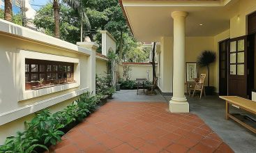 Garden villa with spacious front yard for lease on Xuan Thuy Street, Thao Dien, District 2.