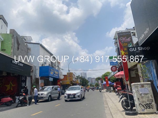 Gigantic house for sale in Thao Dien District 2