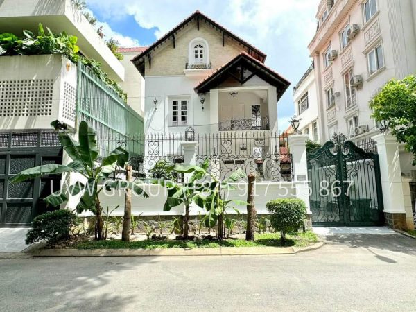Large villa for rent in Thao Dien District 2