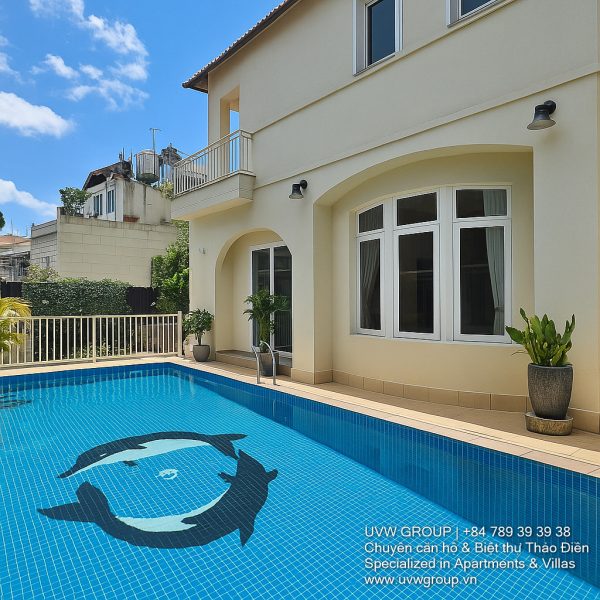 Modern luxury villa with swimming pool and garden for rent in Thao Dien, HCMC