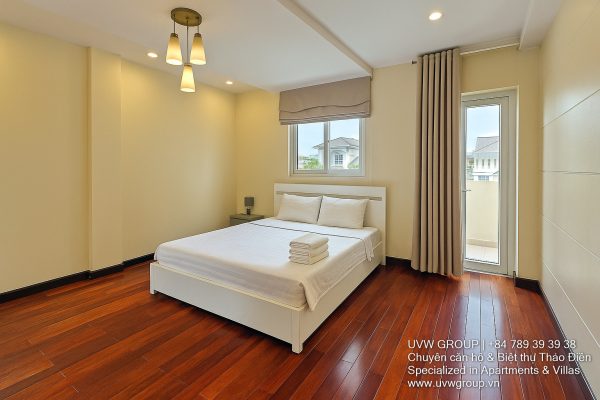 Modern luxury villa with swimming pool and garden for rent in Thao Dien, HCMC
