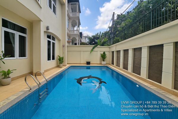 Modern luxury villa with swimming pool and garden for rent in Thao Dien, HCMC