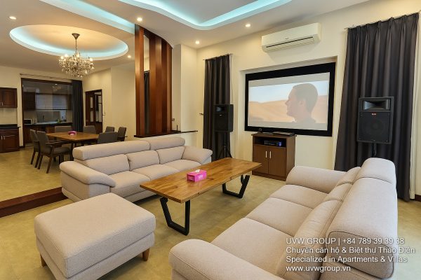 Modern luxury villa with swimming pool and garden for rent in Thao Dien, HCMC