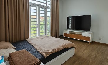 7-bedroom villa for rent in Binh Chanh with private pool, BBQ and limousine pickup