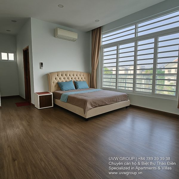7-bedroom villa for rent in Binh Chanh with private pool, BBQ and limousine pickup