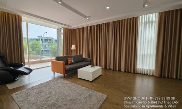 7-bedroom villa for rent in Binh Chanh with private pool, BBQ and limousine pickup