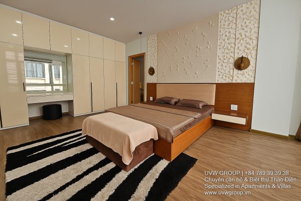 7-bedroom villa for rent in Binh Chanh with private pool, BBQ and limousine pickup