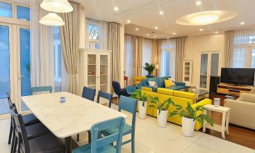 Modern luxury villa in An Phu ward with large swimming pool, karaoke room, 7 bedrooms, and 6 bathrooms