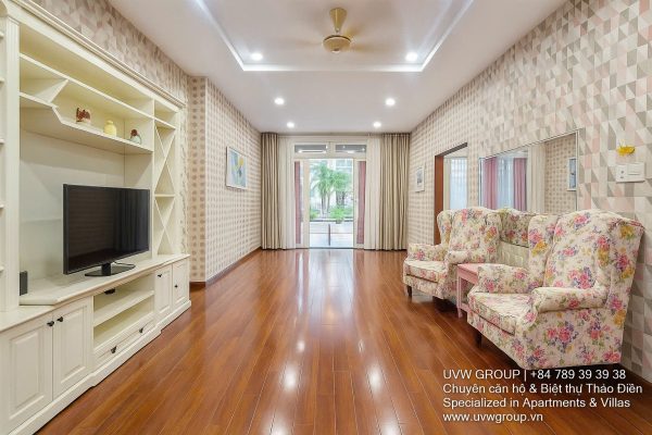 Modern luxury villa in An Phu ward with large swimming pool, karaoke room, 7 bedrooms, and 6 bathrooms