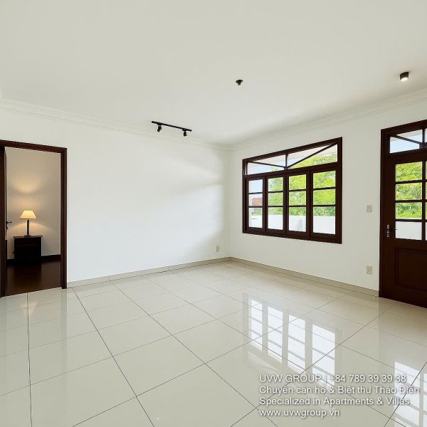 Luxury 5-bedroom villa with private swimming pool and large garden for rent in An Phu, District 2, HCMC.