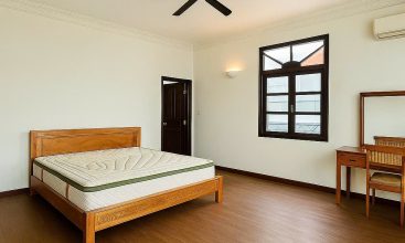 Luxury 5-bedroom villa with private swimming pool and large garden for rent in An Phu, District 2, HCMC.