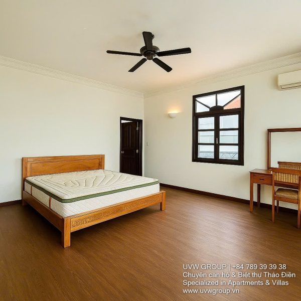 Luxury 5-bedroom villa with private swimming pool and large garden for rent in An Phu, District 2, HCMC.