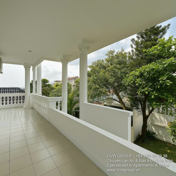 Luxury 5-bedroom villa with private swimming pool and large garden for rent in An Phu, District 2, HCMC.