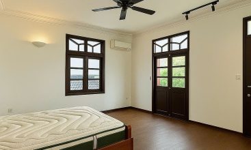 Luxury 5-bedroom villa with private swimming pool and large garden for rent in An Phu, District 2, HCMC.