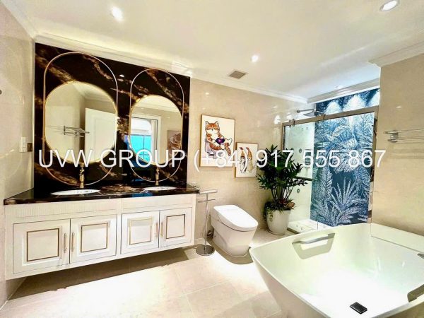 Luxury apartment for sale Vincom Center 4 bedrooms in district 1