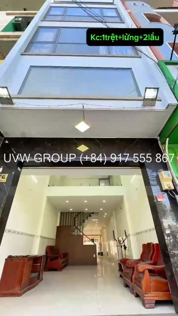 Luxury house needs owner in the Truong Chinh street – District 12