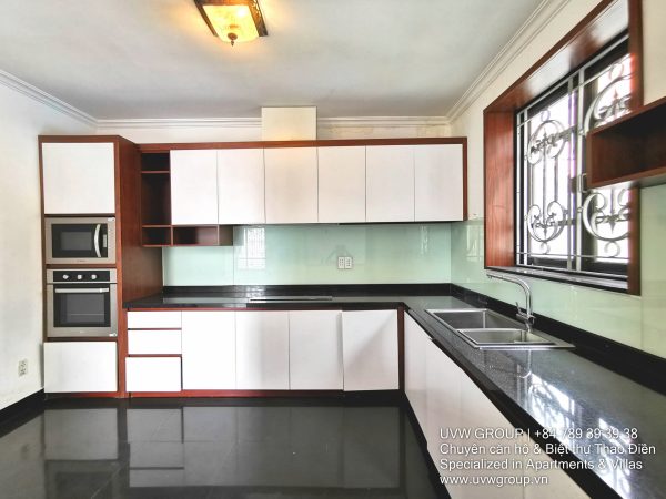 Modern 3-bedroom villa with garden in secure compound for rent, An Phu, District 2, HCMC