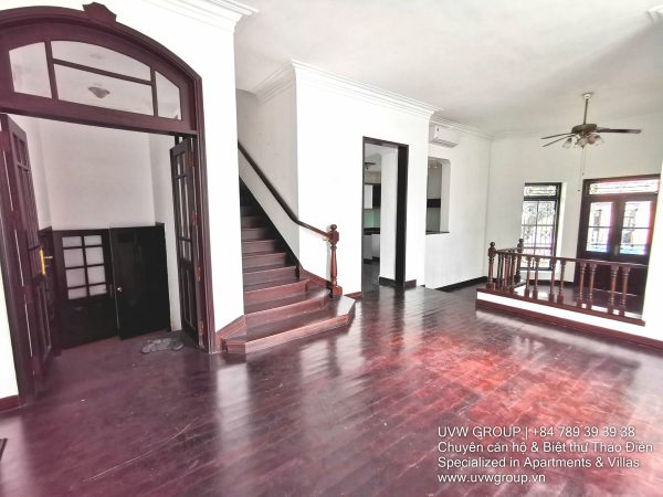 Modern 3-bedroom villa with garden in secure compound for rent, An Phu, District 2, HCMC