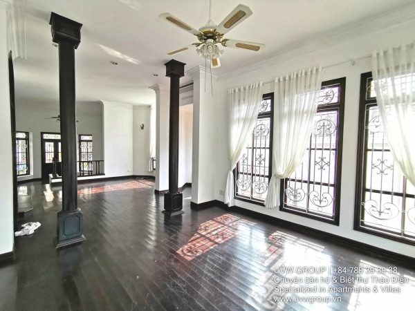 Modern 3-bedroom villa with garden in secure compound for rent, An Phu, District 2, HCMC