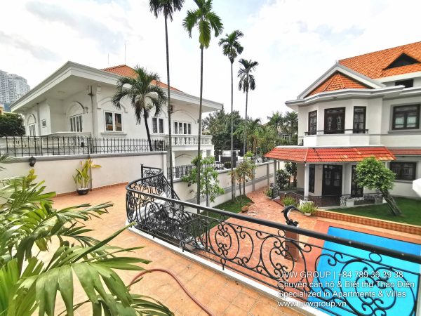 Modern 3-bedroom villa with garden in secure compound for rent, An Phu, District 2, HCMC