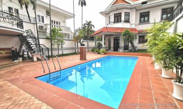Modern 3-bedroom villa with garden in secure compound for rent, An Phu, District 2, HCMC