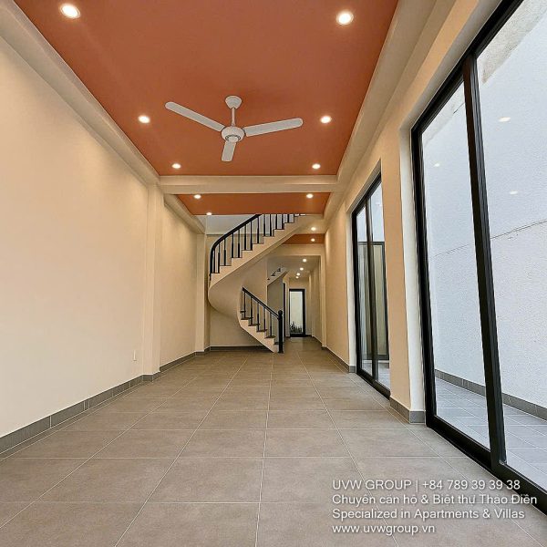 Frontage of a townhouse located on Nguyen Cu Street, the center of Thao Dien. For sale at a good price, with a spacious expanding width, suitable for living and investment.