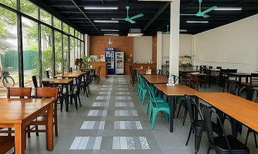Main road frontage view of commercial space (shophouse style, G+1) for rent in Thao Dien, District 2.
