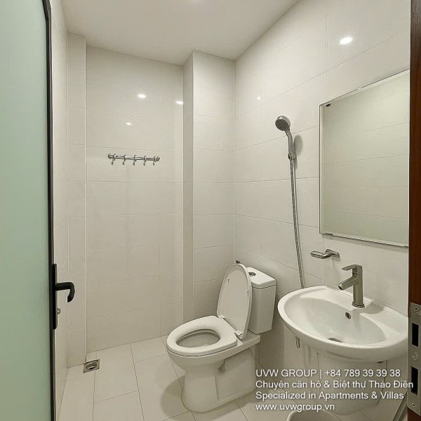Building facade on Tran Luu Street, An Phu (Thu Duc City/D2) offering 1st & 2nd floor office space for rent.