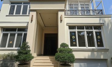 Luxury Thao Dien villa for rent featuring a private swimming pool, large garden, and prime frontage.