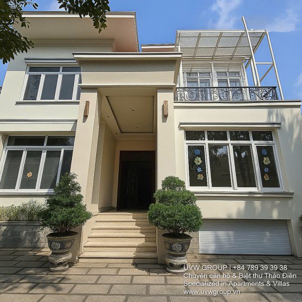 Luxury Thao Dien villa for rent featuring a private swimming pool, large garden, and prime frontage.