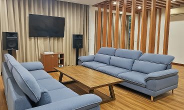 Beautiful 5-bedroom villa in Thao Dien with outdoor swimming pool, karaoke lounge, king-size beds, and 5 bathrooms – fully furnished for short-term resort-style stays