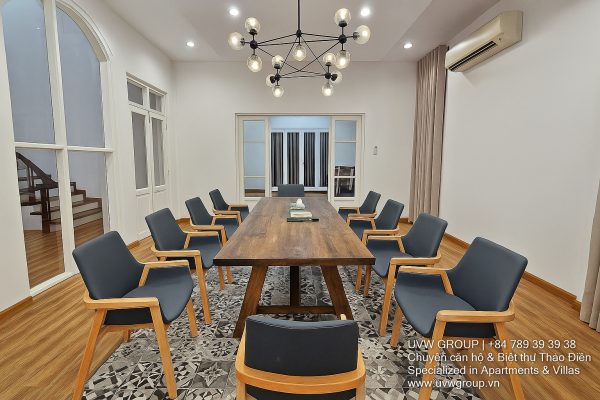 Beautiful 5-bedroom villa in Thao Dien with outdoor swimming pool, karaoke lounge, king-size beds, and 5 bathrooms – fully furnished for short-term resort-style stays