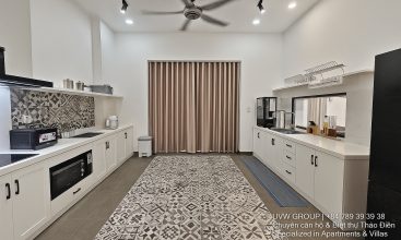 Beautiful 5-bedroom villa in Thao Dien with outdoor swimming pool, karaoke lounge, king-size beds, and 5 bathrooms – fully furnished for short-term resort-style stays